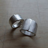 nishnabotna jewelry, sterling silver overlapped narrow cigar ring 