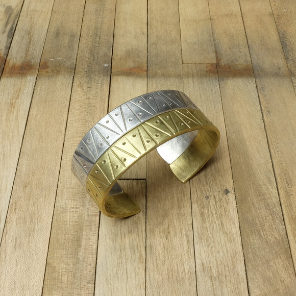 nishnabotna arezzo silver brass patterned bracelet wide